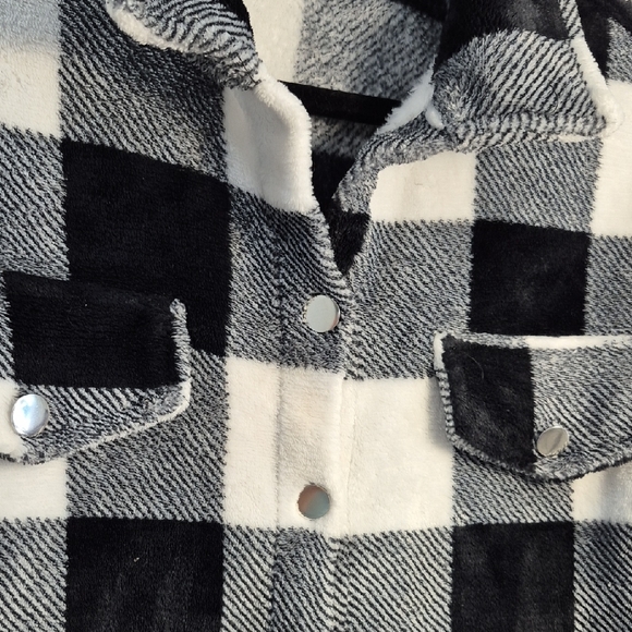 Fleece Crop, Long Sleeves, Silver Buttons Women Jacket, Size M - Picture 5 of 14